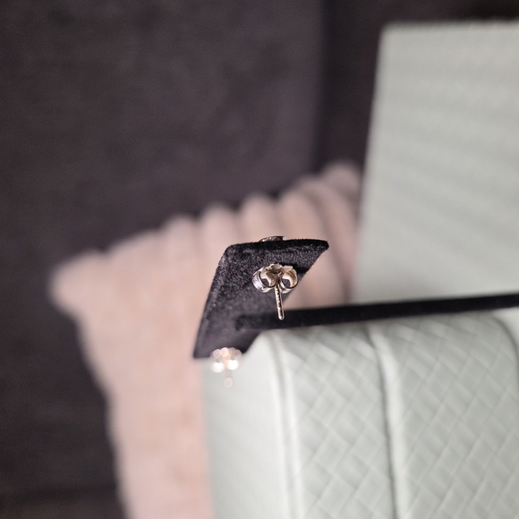 Genuine Tiffany & Co. Bowtie Stud Earrings Set In Sterling Silver - Picture 6 of 8